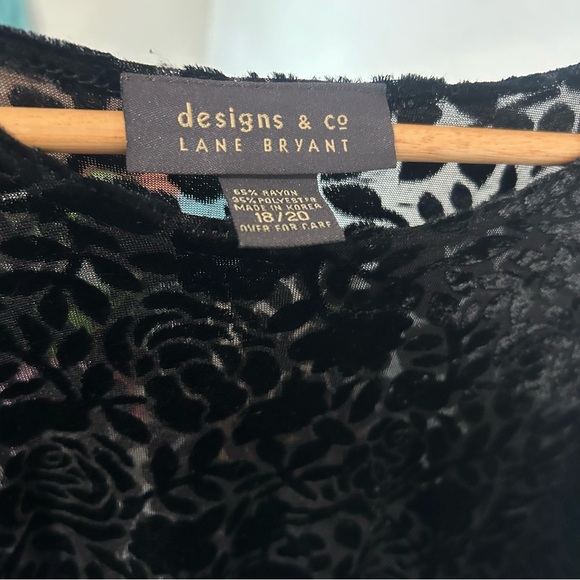 Lane Bryant Plus Size 18/20 Black Velvet Burnout Floral Holiday Party Blouse - Picture 5 of 5